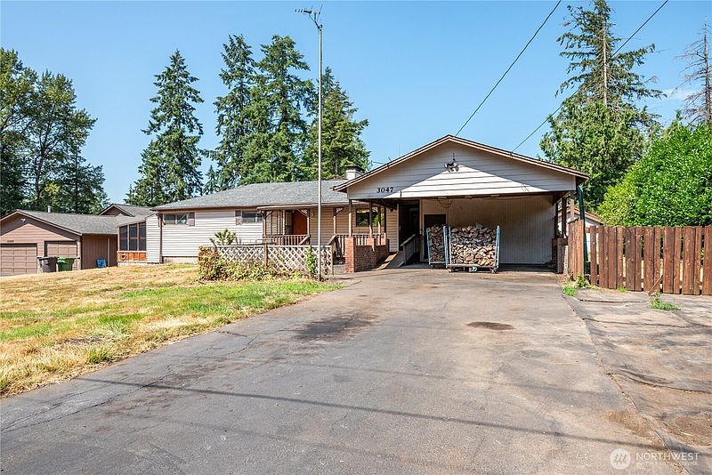 2nd image of 3047 Lindsey Drive