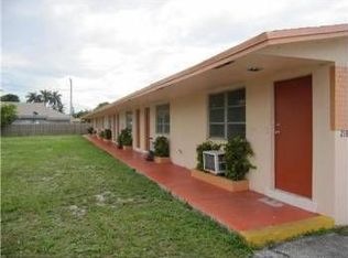 220 SE 7th St, Hollywood, FL 33008