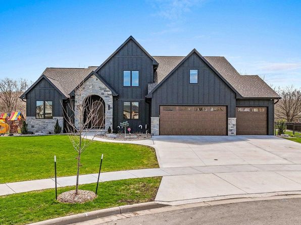 1849 RIDGEMONT CIRCLE, De Pere, WI 54115