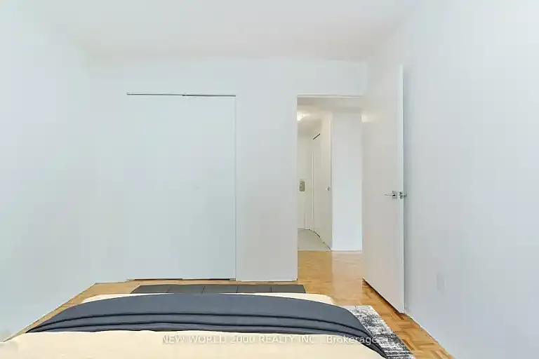 1010 Broadview Ave #1A — Photo 5