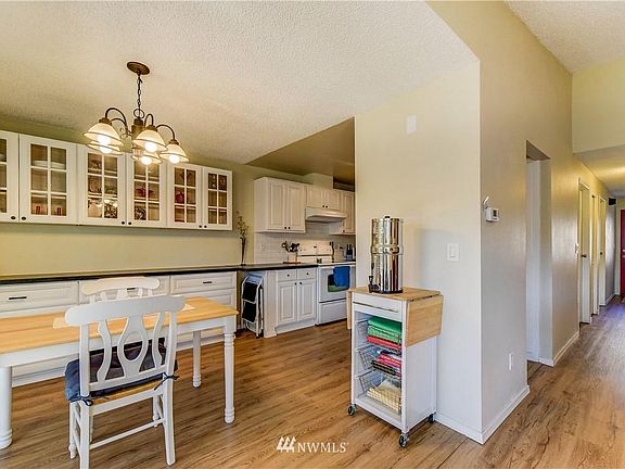 5th image of 4214 84th St NE APT 4