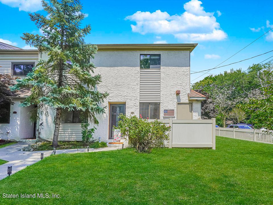 1st image of 368 Sprague Ave
