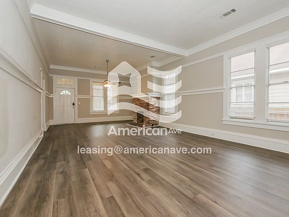 1454243_004_wm_-_living_room_13604383.jpg
