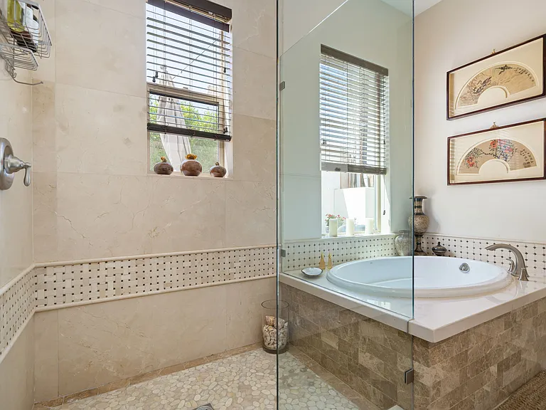 53385 Avenida Mendoza — Photo 24