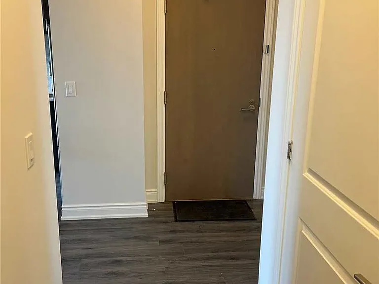 9088 Yonge St #901A — Photo 15