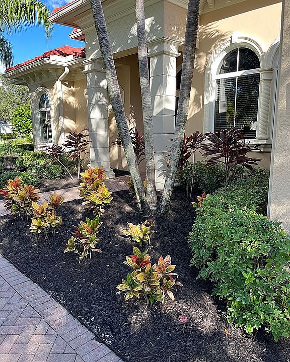 2nd image of 396 Saddlebrook Ln