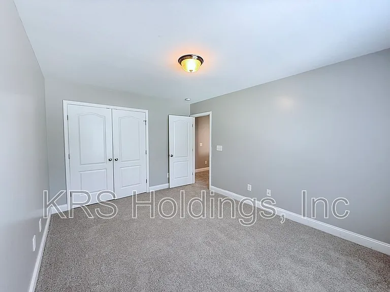 5810 Spring Glen Ln — Photo 35