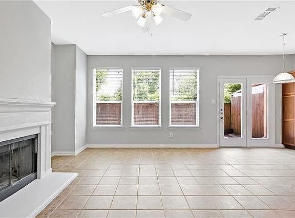 Spacious living room, with door to the patio