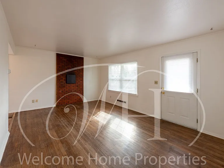 1432 Bonsella St — Photo 8