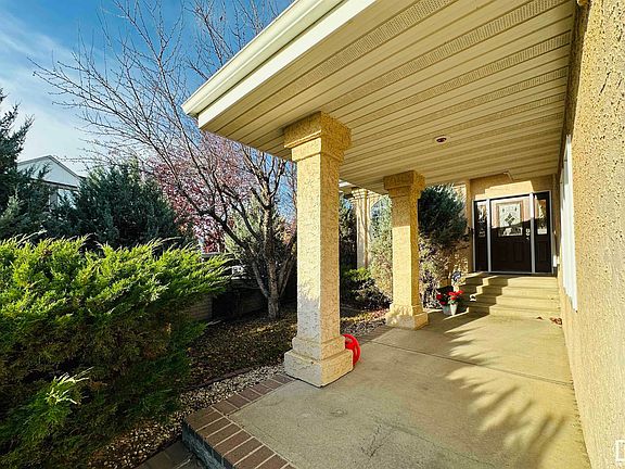 2nd image of 403 Twin Brooks Cres NW
