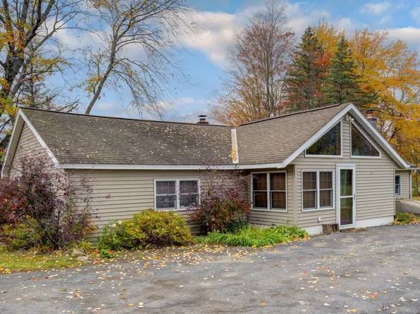 1023 Kania Road, Amsterdam, NY 12010