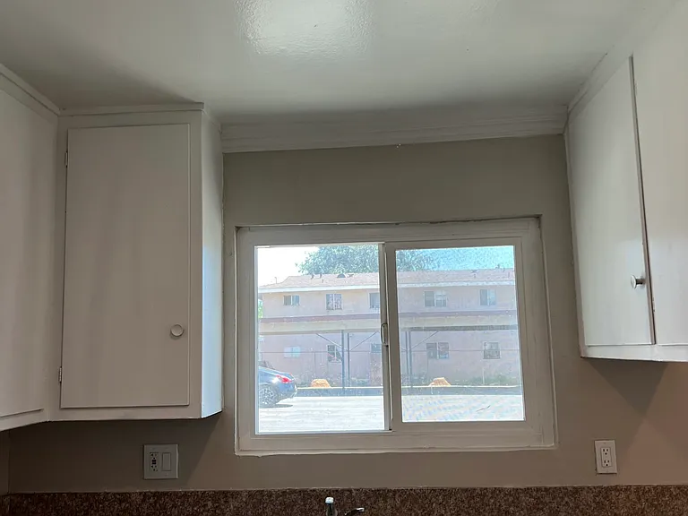 407 Devener St — Photo 5