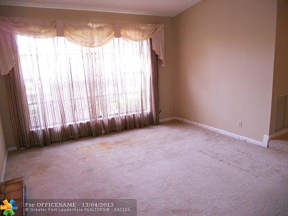 5th image of 1260 NW 95th Ave