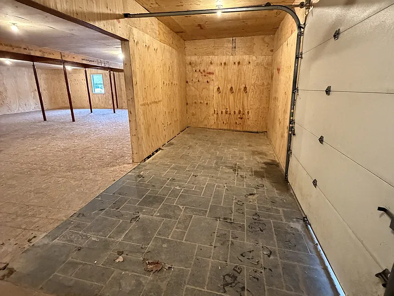 11001 York Rd — Photo 13