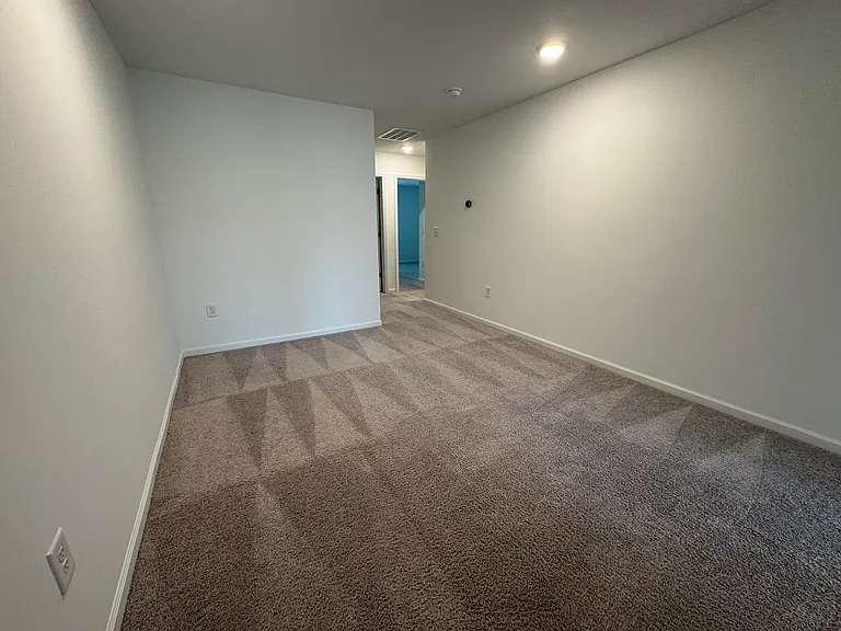 5104 Cambrey Dr — Photo 9