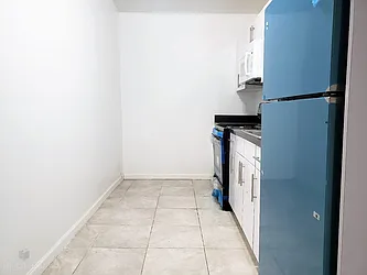 Rented by Hillel Realty Group