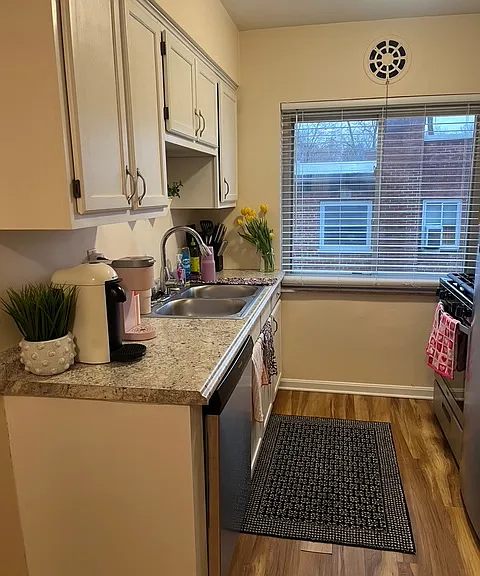810 Ellison Ave #4 — Photo 4