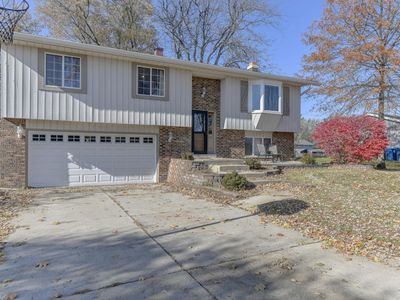 8950 Marquette St, Saint John, IN, 46373