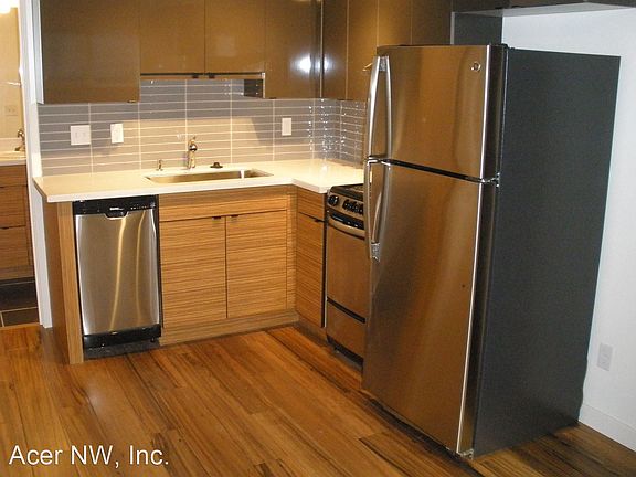 3rd image of 1404 25th Ave #11