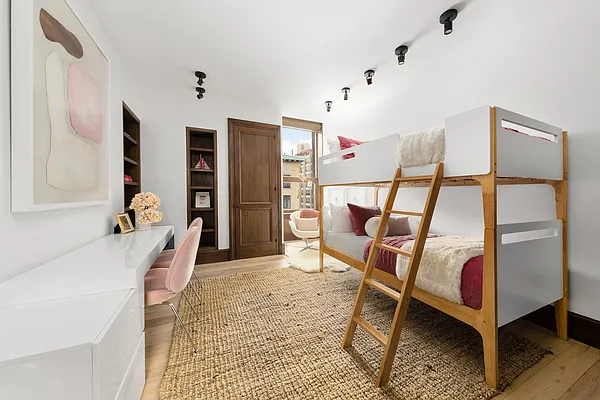 Sold by Douglas Elliman | media 21