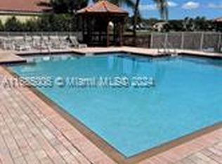 6802 NW 81st Ct, Parkland, FL 33067