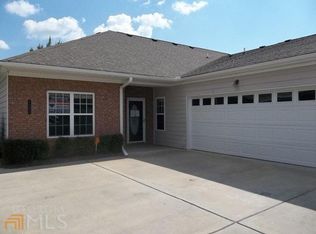 1302 Commonwealth Cir, Newnan, GA 30263