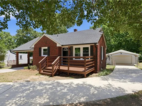 2258 May Dr, Burlington, NC 27215