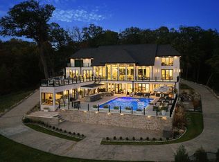 3655 Northome Rd, Deephaven, MN 55391