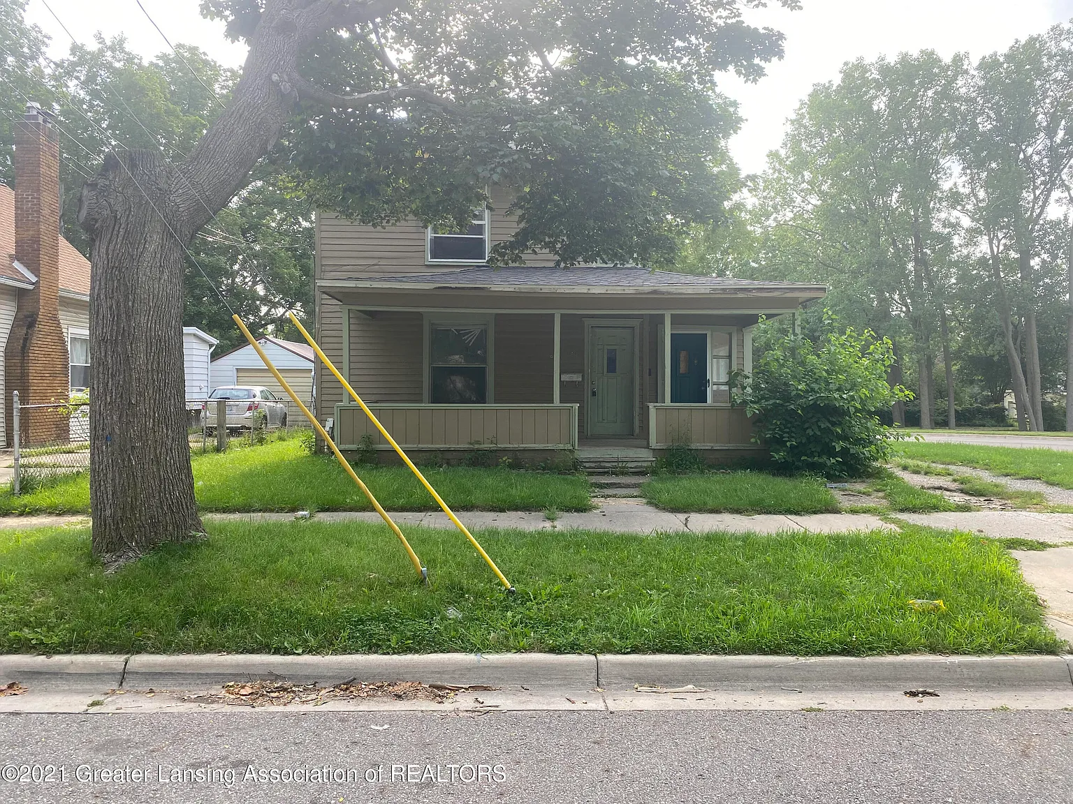 836 N Sycamore St photo 1