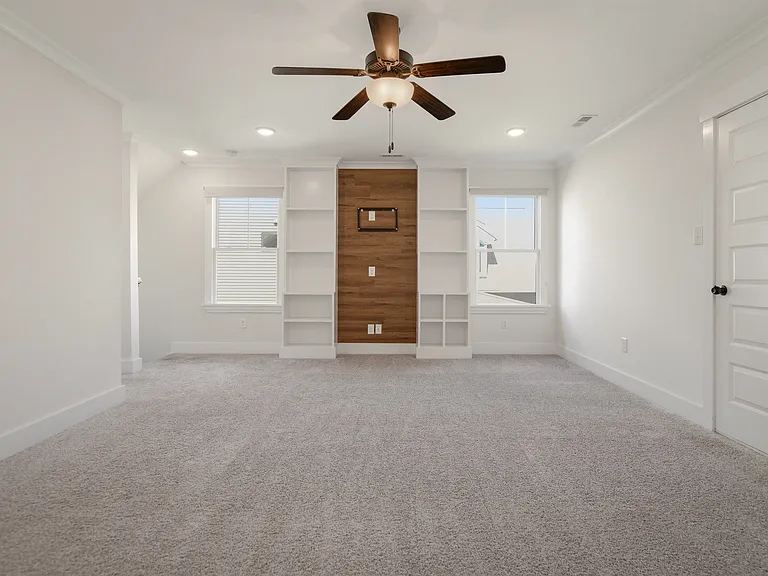 3718 Graythorne Dr — Photo 37