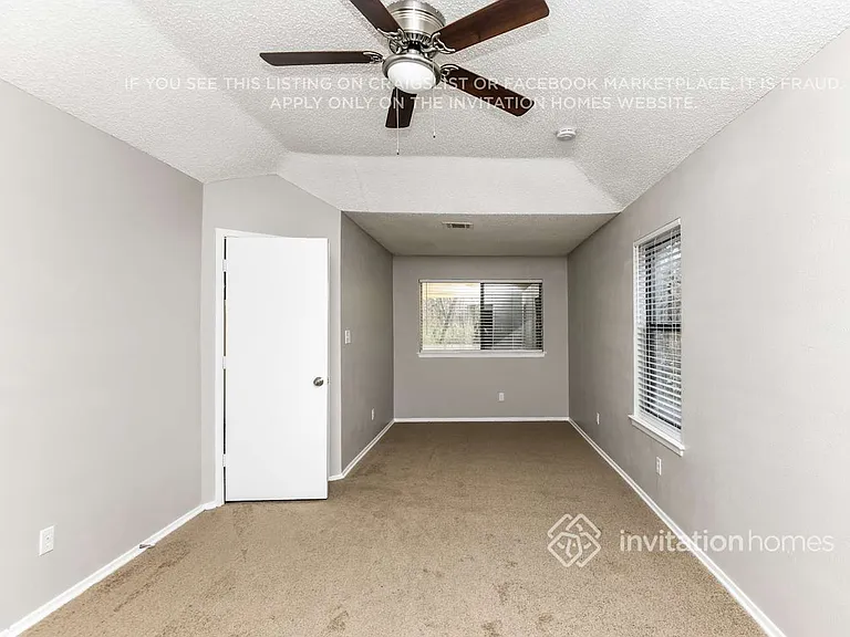 4346 Winchester Ct — Photo 9