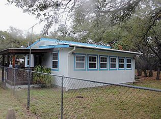218 Old Schoolhouse Rd, Rockport, TX 78382