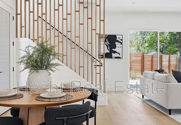 502 Normandy St #1 — Photo 3