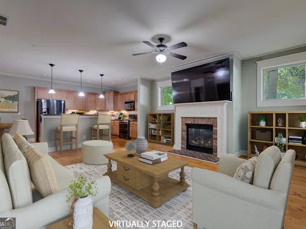 9938 Mancunian Way, Douglasville, GA 30135