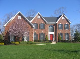 71 Kim Ln, Long Valley, NJ 07853