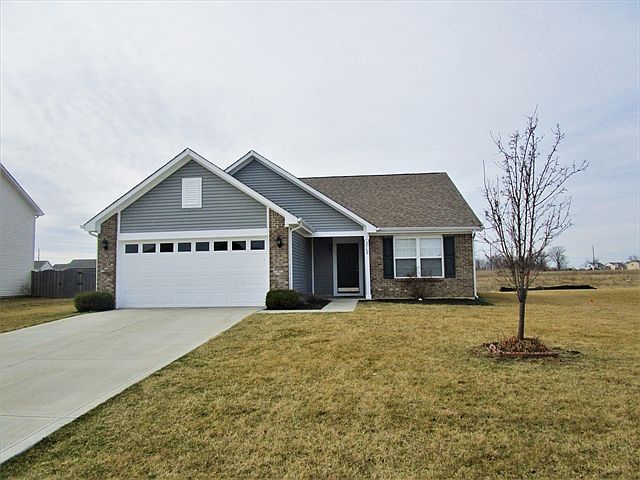 1st image of 2562 Bluewood Way