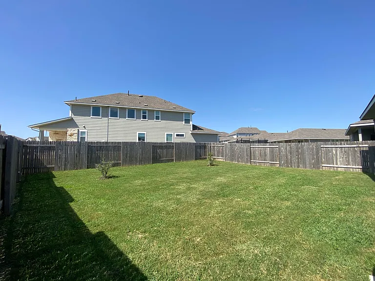 384 Gaida Loop — Photo 15