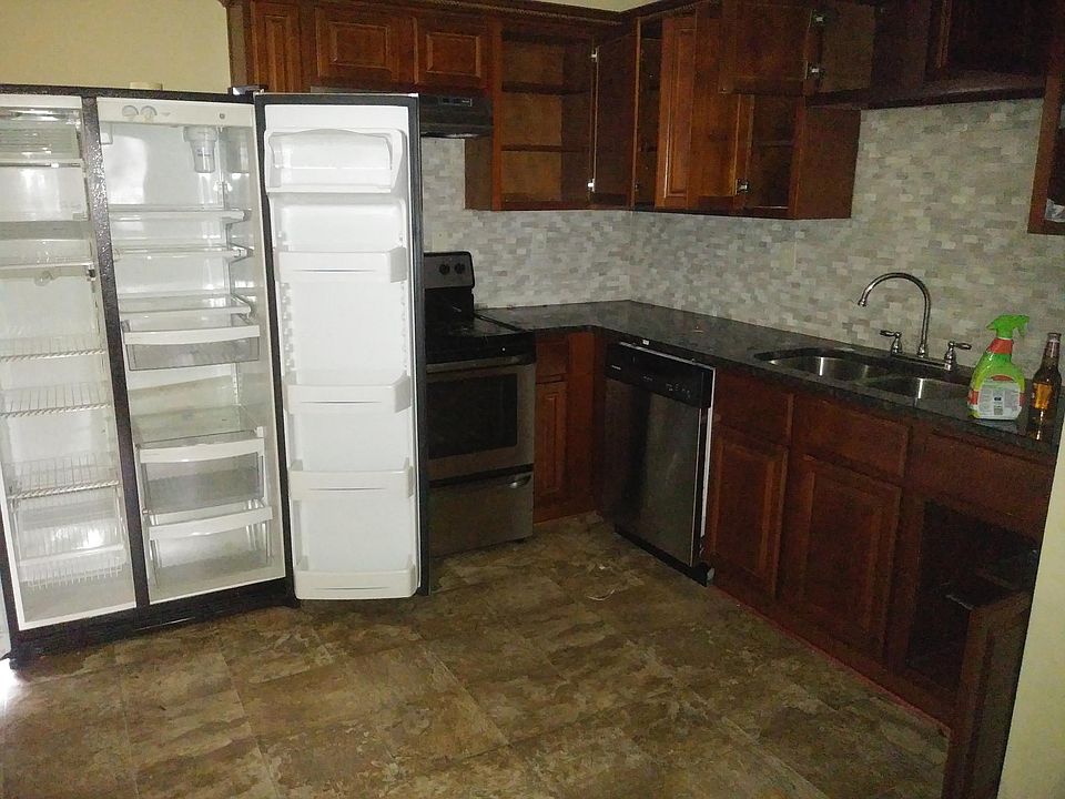 1st image of 373 Stone Mountain St #G-3