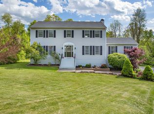 54 Saddle Ridge Dr, Hopewell Junction, NY 12533