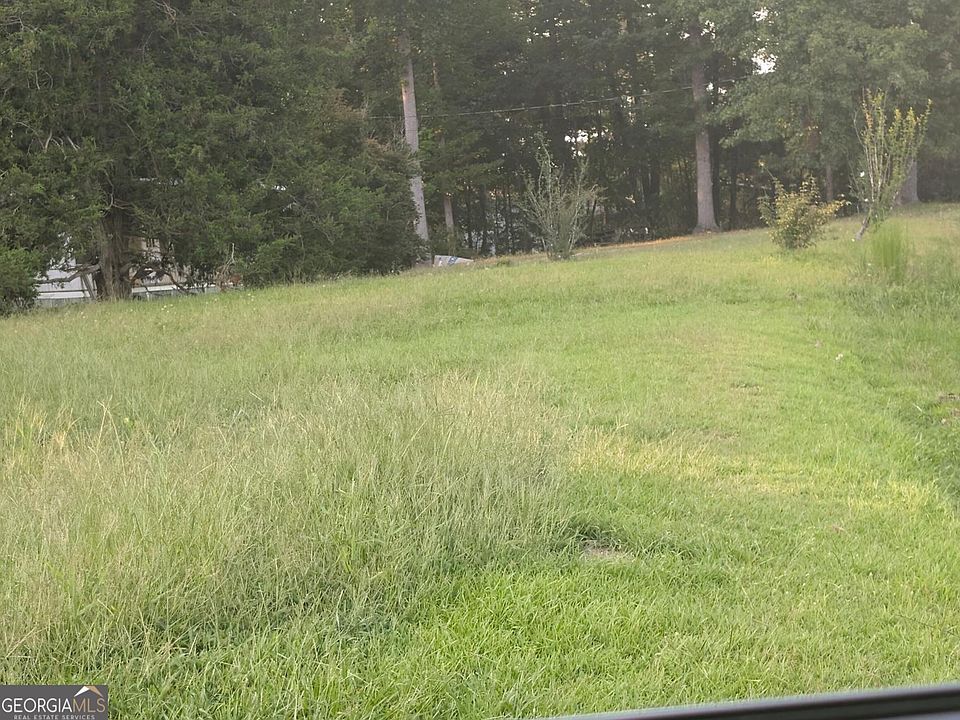 1st image of 322 N Hicks Rd