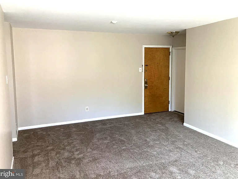 1600 Church Rd #A300 — Photo 3