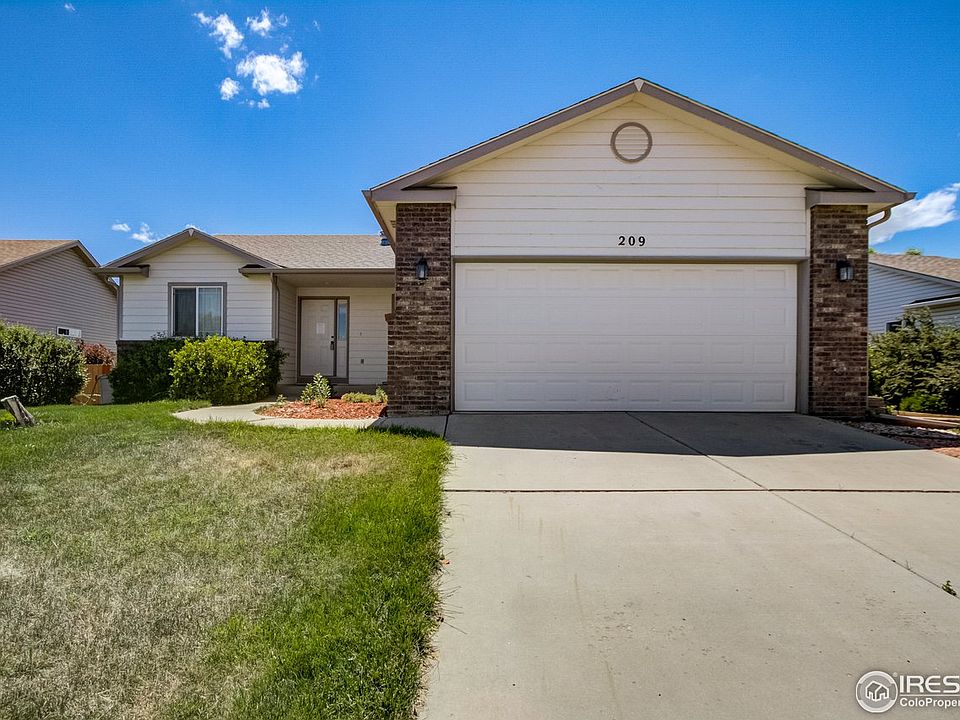 1st image of 209 Aspen Grove Way