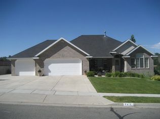 747 E Edgewood Dr, South Ogden, UT 84403