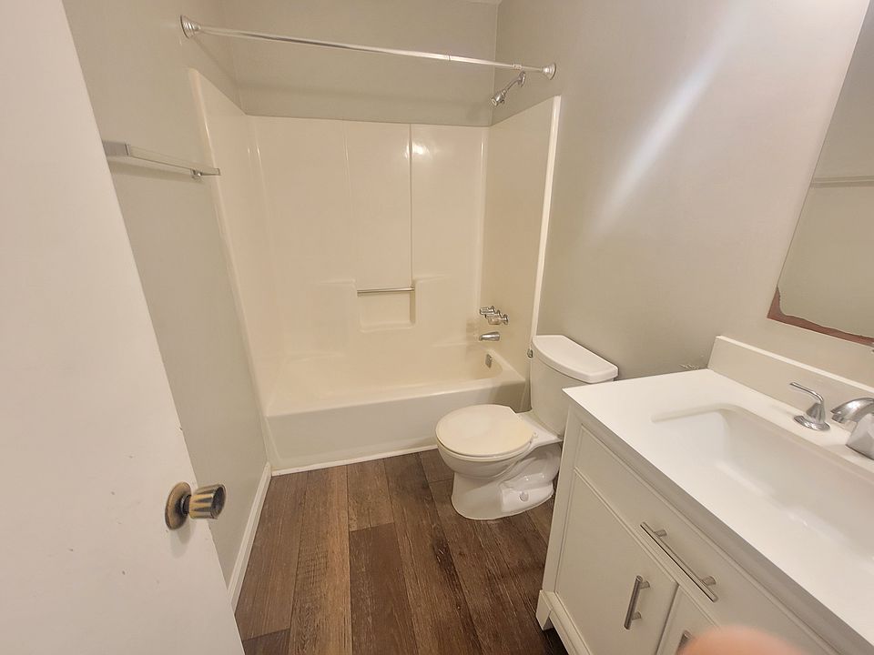 1st image of 1039 Dallas Way