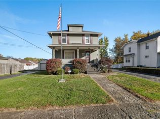 1007 Leslie St, Sharon, PA