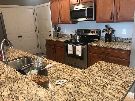 5th image of 4536 N Thornhill Dr #204D