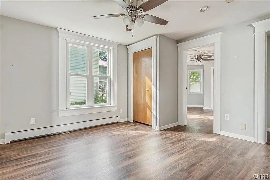 2 bed, 1.0 bath, 956 sqft, $1,200 — Photo 4
