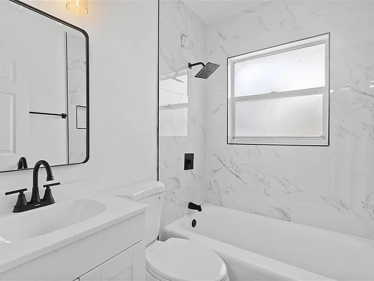 6206 S Foster Ave — Photo 7