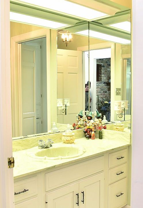 Guest House Full Bath 1