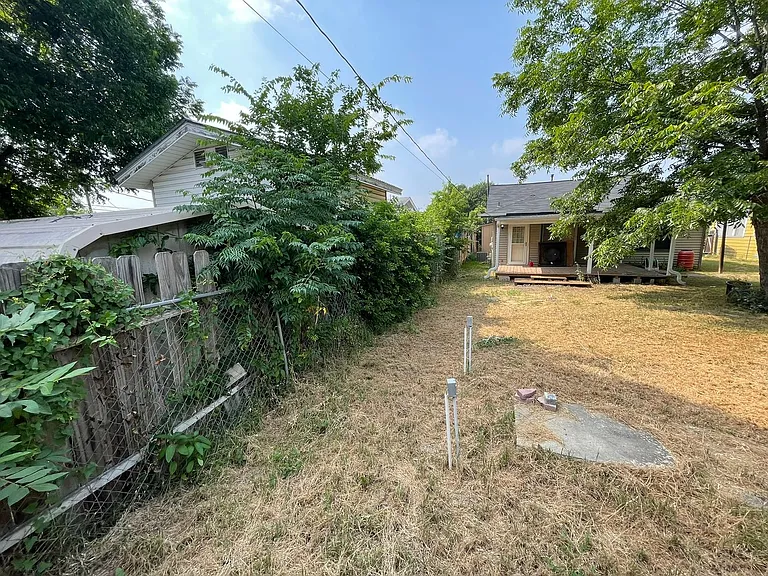 510 Avant Ave — Photo 25